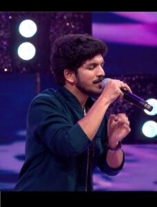 Vignesh Sujatha's 'Kaatrin Mozhi' Performance Shines in Super Singer 10 Preview